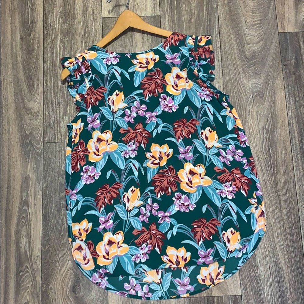 Loft Hi-Lo Green Floral print Top SZ S